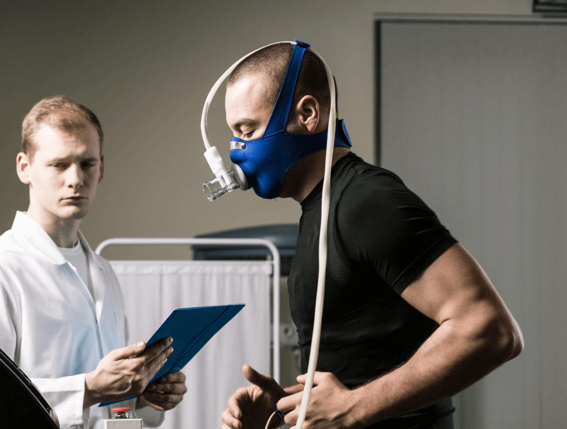 Altitude training, man with oxygen mask at the doctor's, mitochondria training